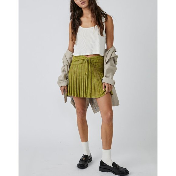 Free People Dresses & Skirts - 🎉LAST CHANCE🎉 FREE PEOPLE Sylvia Convertible Mini Skirt / Viper Combo